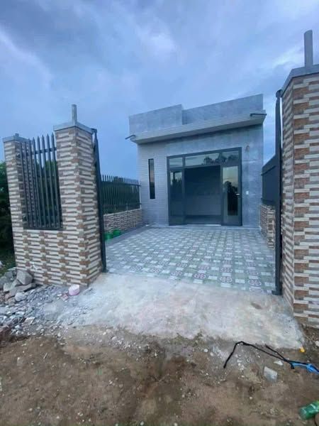 Cho thuê nhà nguyên căn ở cây xăng Hải Lâm đi vào, thuộc xã Phước Hưng, Long Đất