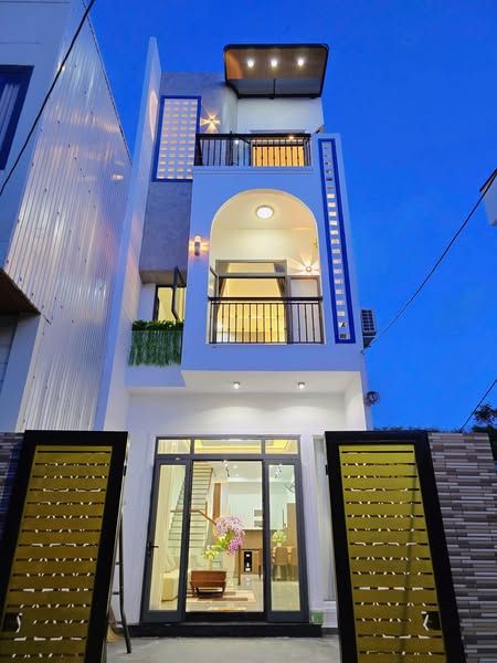 Chào bán nhà 3 tầng 2 mặt kiệt ô tô 5m Tôn Đản-Hoà Phát-Cẩm Lệ-Đà Nẵng