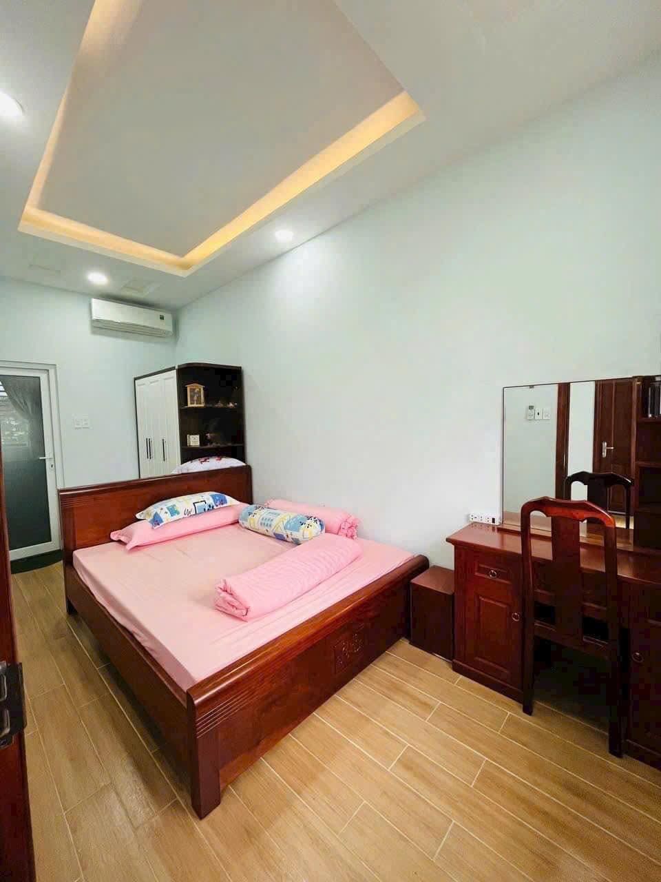 CHO THUÊ NHÀ TRỆT LẦU SÂN THƯỢNG GÓC 2 MẶT TIỀN KDC HƯNG PHÚ - CÁI RĂNG - CẦN THƠ