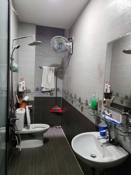 Nhà chính chủ ở Hoà An Cẩm Lệ chưa qua đầu tư, nhà xây tâm huyết chắc chắn, thiết kế đẹp.