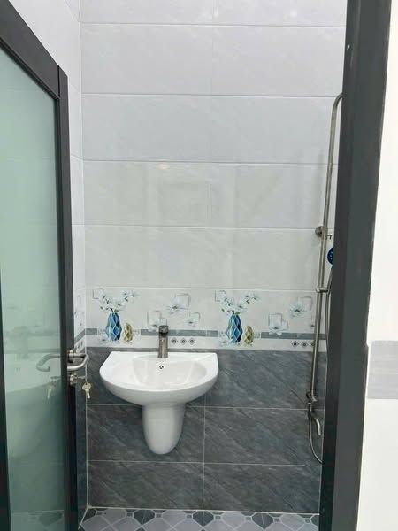 Gia chủ chuyển công tác nên cần bán gấp nhà Nguyễn Trung Trực Bạc Liêu mới xây