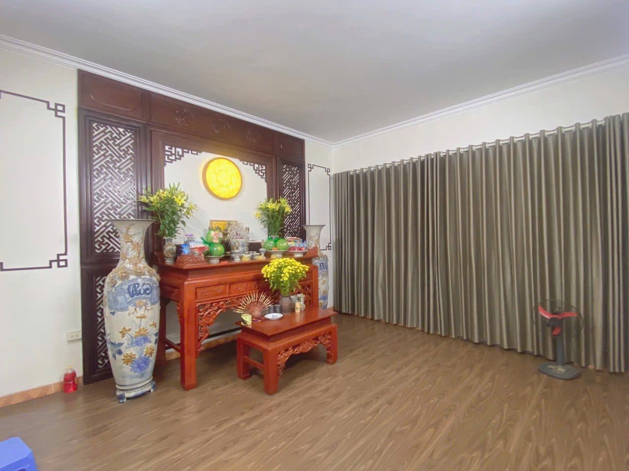 Hàng mới Kính Kong nhà 3 tầng phố Trần Nguyên Hãn băng 2 đường Mê Linh Liên Bảo Vĩnh Yên.