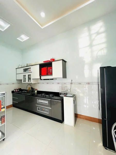 CHO THUÊ NHÀ TRỆT LẦU SÂN THƯỢNG GÓC 2 MẶT TIỀN KDC HƯNG PHÚ - CÁI RĂNG - CẦN THƠ