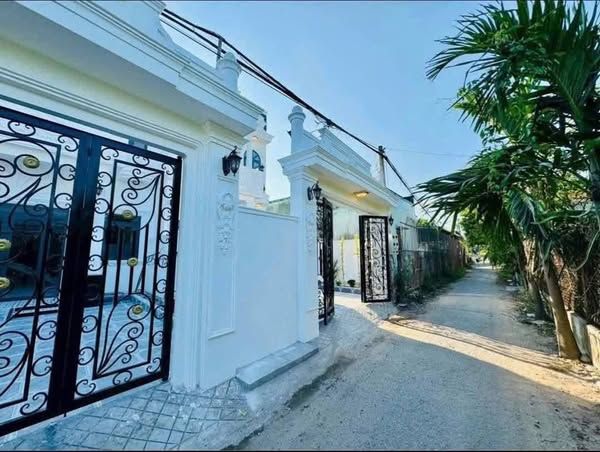CHO THUÊ CĂN NHÀ MẶT TIỀN NHỰA. Đối diện đại học Tiền Giang cơ sở 2