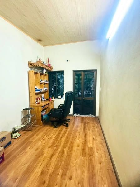 Chính chủ gửi bán nhà 2 tầng Ngay giáp khu đô thị tân phú hưng