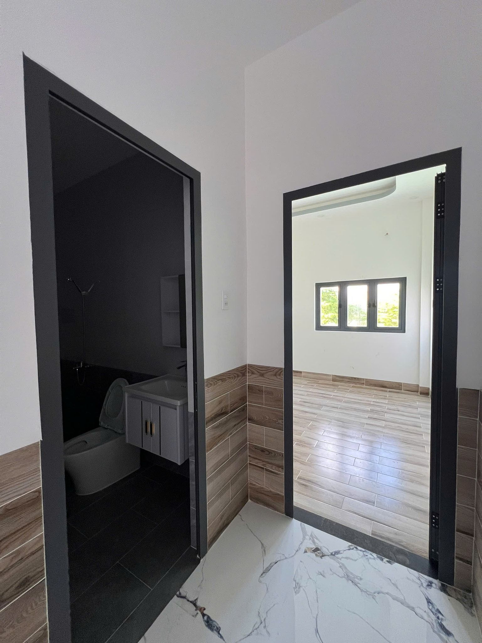 Bán nhà 1 trệt 1 lầu đang hoàn thiện Đường Nguyễn Tiệm KDC Hoàng Phát phường 1 tp Bạc Liêu