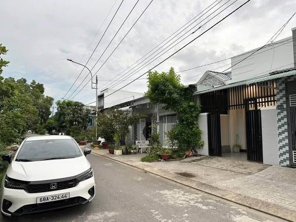 Bán nhà mặt tiền đường Lê Quang Định, Phường Vĩnh Quang, Rạch Giá, Kiên Giang