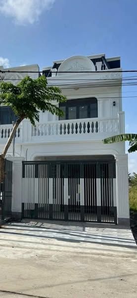 Bán nhà 1 trệt 1 lầu đang hoàn thiện Đường Nguyễn Tiệm KDC Hoàng Phát phường 1 tp Bạc Liêu