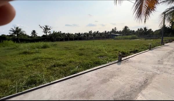 Cần bán Đất Long hoà A đạo Thạnh cách quãng trưởng chỉ vài trăm m , Đường lò Bánh Thanh Tuyền vào