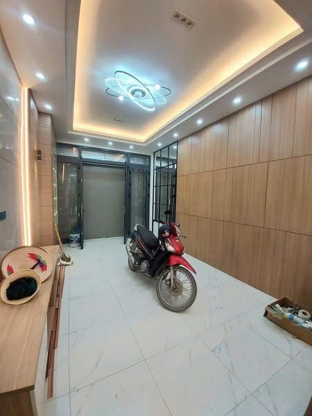 Cho thuê nhà nguyên căn 4 tầng 2 mặt tiền ngõ 1xx Nguyễn Xiển, Thanh Xuân