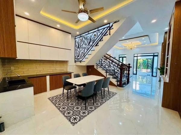 CHO THUÊ CĂN NHÀ MẶT TIỀN NHỰA. Đối diện đại học Tiền Giang cơ sở 2