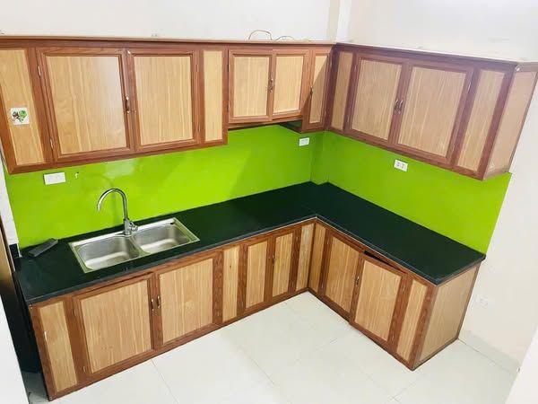 Cho thuê nhà 4 tầng x 40m2 tại TT5- KĐT Tây Nam Linh Đàm( phố Bùi Quốc Khái- Hoàng Liệt)