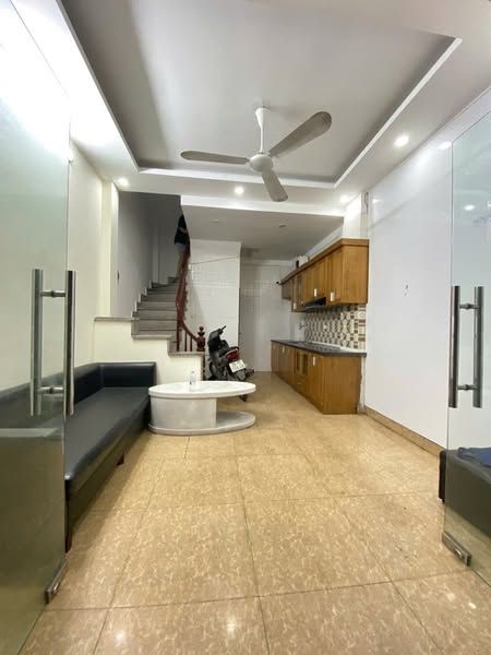 Cho thuê nhà ngõ 145 Ngũ Nhạc, phường Thanh Trì, Hoàng Mai - 10tr