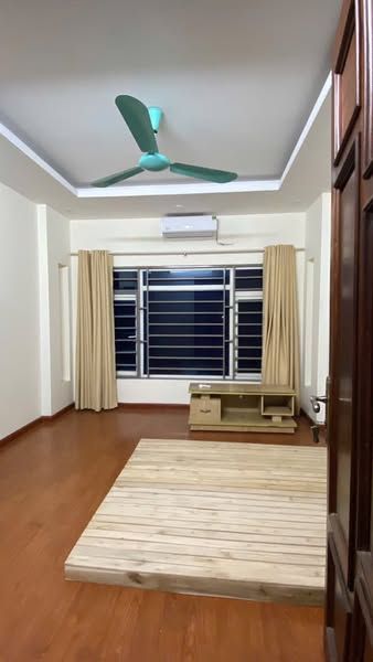 Cho thuê nhà ngõ 145 Ngũ Nhạc, phường Thanh Trì, Hoàng Mai - 10tr