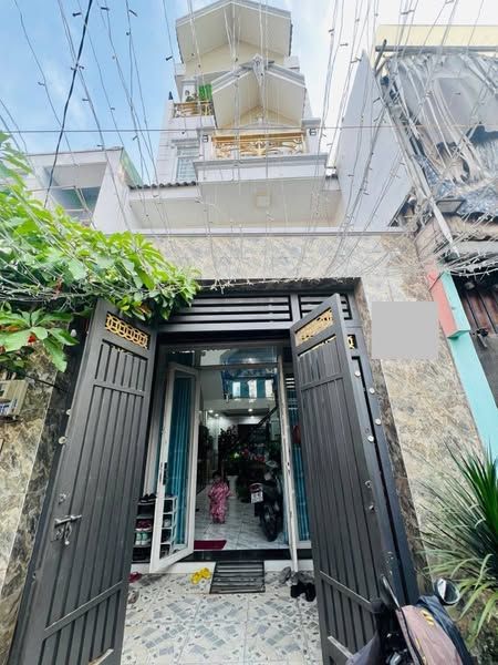 Loa loa Nhà Cao Cửa Rộng Trương Phước Phan - Bình Tân ( đoạn ra Tân Hoà Đông ) .
