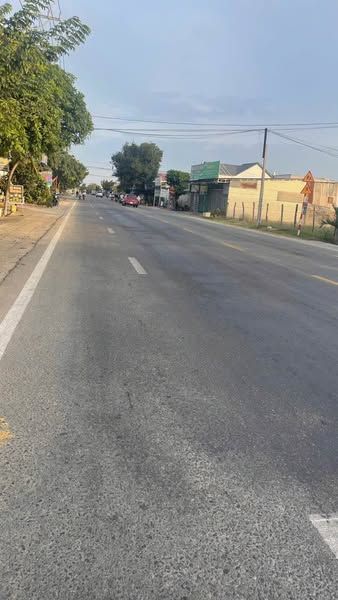 CẦN BÁN NHÀ YẾN 4 TẦNG MẶT ĐƯỜNG 2/8 , PHƯỜNG ĐÔ VINH. TP PHAN RANG