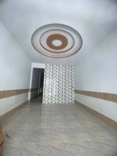 Cho thuê nhà mới 100% hẻm Phú Lợi, p2, ST. Thiết kế : 1 sân trước rộng rãi,1p khách, 2p ngủ, bếp