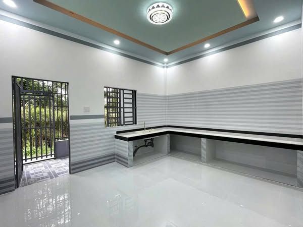 Nhà trệt lầu xây mới 100% đầu hẻm oto đường Lưu Khánh Đức.TP SÓC TRĂNG