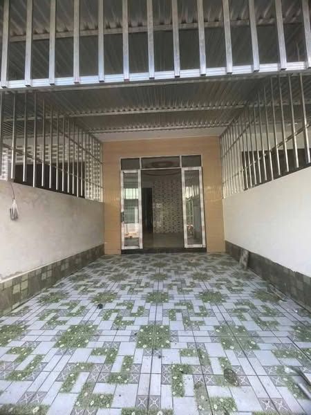 Cho thuê nhà mới 100% hẻm Phú Lợi, p2, ST. Thiết kế : 1 sân trước rộng rãi,1p khách, 2p ngủ, bếp