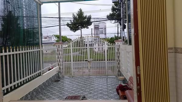 Cho thuê nhà nguyên căn, mặt tiền đường Tạ Uyên, số nhà 293 - Tạ Uyên -Khóm 4 - Phường 9- TP Cà Mau