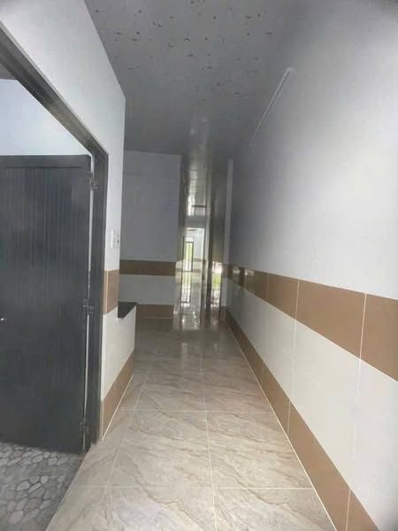 Cho thuê nhà mới 100% hẻm Phú Lợi, p2, ST. Thiết kế : 1 sân trước rộng rãi,1p khách, 2p ngủ, bếp