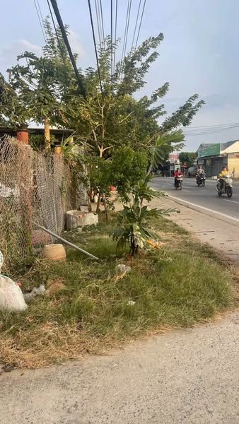 CẦN BÁN NHÀ YẾN 4 TẦNG MẶT ĐƯỜNG 2/8 , PHƯỜNG ĐÔ VINH. TP PHAN RANG