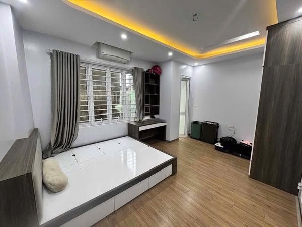Cho thuê nhà nguyên căn ngõ 296 Đường Lĩnh Nam, Phường Lĩnh Nam, Quận Hoàng Mai, Hà Nội