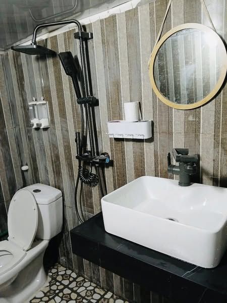 Nhà em còn phòng trọ cho thuê địa chỉ 045 phạm ngọc thạch kim tân, phòng khép kín