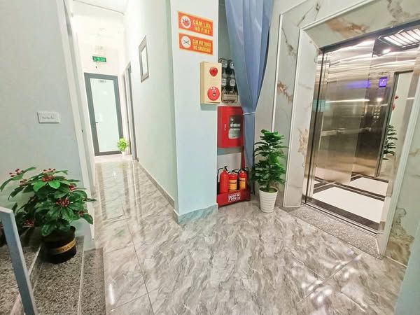 Nhà e còn 1 phòng trống giá 2tr3 ở Chợ Thứa - Mỹ Hào, đủ đồ cơ bản. Liên hệ Chi 0975761642