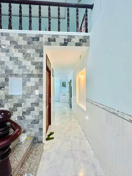 Bán Căn Nhà gác lững Mặt Tiền KD Bb Gần Công An phường Trảng Dài