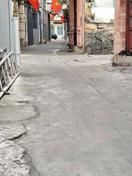 Bán nhà Trường Chinh 50 M2 .4 Tầng. 3.5 X 15 Giá 5.5 tỷ Phường 12 Tân Bình