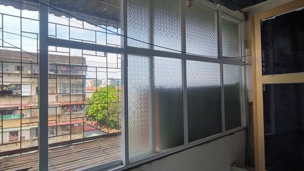 Còn phòng cho thuê, t4 khu tập thể A5-A6 Đầy đủ tiện nghi, chỉ cần xách vali đến ở