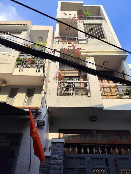 Bán nhà Trường Chinh 50 M2 .4 Tầng. 3.5 X 15 Giá 5.5 tỷ Phường 12 Tân Bình