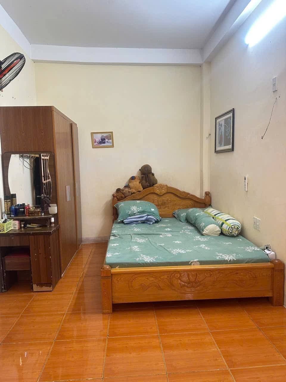 Cần bán giá nay chỉ còn 5 tỷ 250 triệu đồng thương lượng nhà trung tâm TP Nha Trang