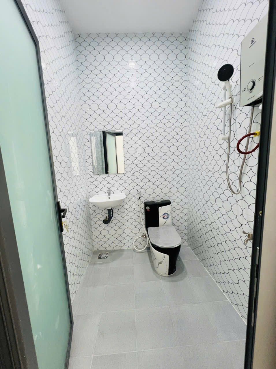 CẦN BÁN NHÀ MỚI HOÀN THIỆN HEM 197 QUANG TRUNG- P VĨNH QUANG RẠCH GIÁ KIÊN GIANG