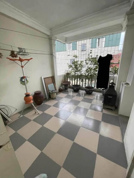 Cho thuê nhà ngõ 112 Nam Dư- Hoàng Mai 32m2 - 4 Ngủ - Đủ Đồ - giá 8tr