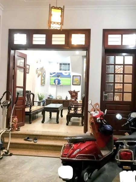 HẠ GẦN TỶ. NHÀ CẦU GIẤY - 6 TẦNG THANG MÁY - THOÁNG TRƯỚC, SAU - SỔ HOA HẬU.
