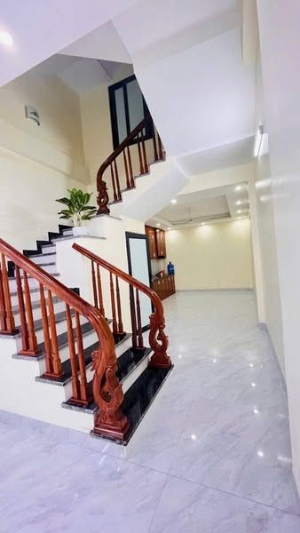 Chính Chủ gửi bán Nhà 3 Tầng ngõ Phố Đàm Lộc , Khu 6 P Tân Bình , TP Hải Dương