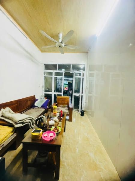 BÁN Nhà 2 tầng đường xe Ô tô tránh nhau.Ngay giáp khu đô thị TÂN PHÚ HƯNG.