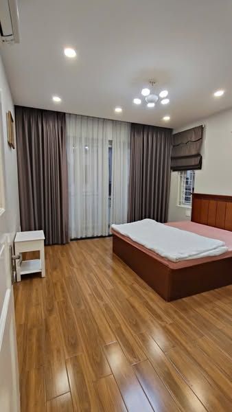 Cho thuê biệt thự song lập Đường Liên Phường Phước Long B, TP. Thủ Đức