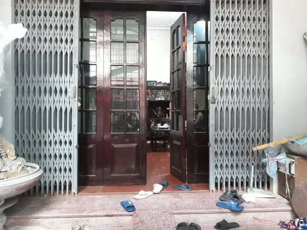 Chính chủ cho thuê tầng 1 hoặc cả nhà mặt đường Hoàng Công Chất - Bắc Từ Liêm