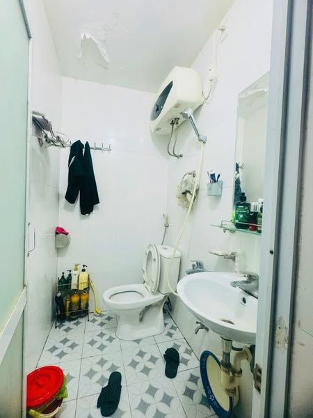 Chính chủ gửi bán nhà 2 tầng Ngay giáp khu đô thị tân phú hưng