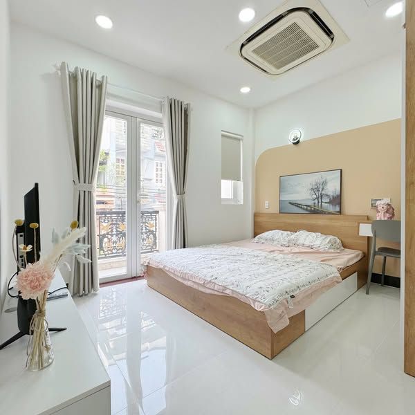 Căn 1 phòng ngủ cửa sổ ban công siêu thoáng đầy đủ tiện nghi quận Tân Bình