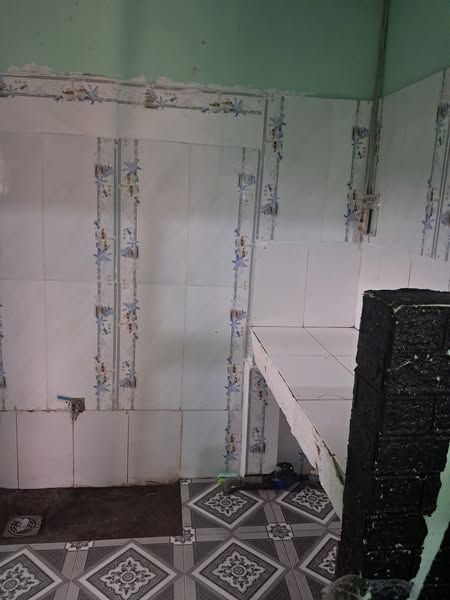 Đầu tháng 7 trống 1 phòng trọ có gác , có giường, nệm, có wifi, an ninh, giờ giấc thoải mái