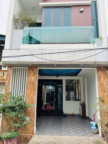 BÁN NHÀ 2 TẦNG TRỤC CHÍNH HÀ NHẬM – CHỢ MẬU LÂM – KHAI QUANG – VĨNH YÊN
