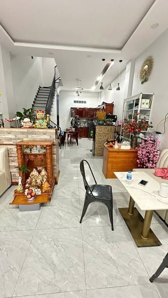 Cho thuê nhà Con đường kinh doanh sầm uất ở TPCL Ngô Thì Nhậm, Phường 1, Tp Cao Lãnh