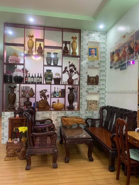 Nhà cho thuê đường Bùi Hữu Nghĩa gần chợ Hoà An, cách khu dân cư phường 4 200m, cách p1 hơn 2km