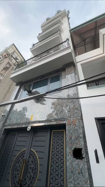 NHÀ ĐẸP THẠCH BÀN , LONG BIÊN, GARA Ô TÔ, NHÀ MỚI FULL NỘI THẤT ,THANG MÁY 8 TẦNG
