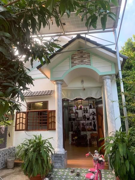 Nhà cho thuê đường Bùi Hữu Nghĩa gần chợ Hoà An, cách khu dân cư phường 4 200m, cách p1 hơn 2km