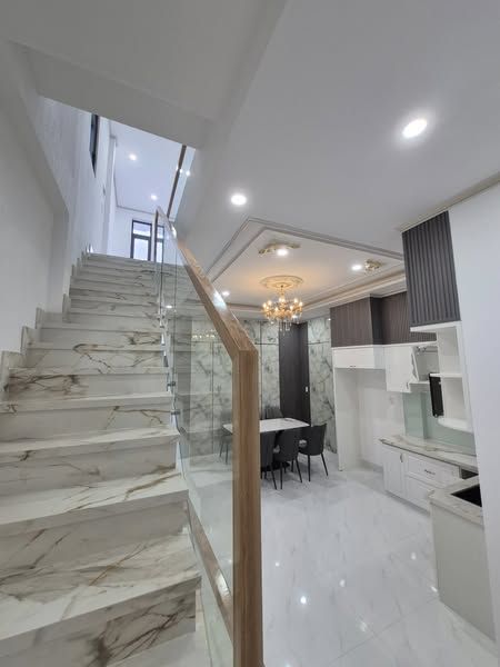 CHÍNH CHỦ GỬI BÁN NHÀ MẶT TIỀN NAYDER MẶT TIỀN KINH DOANH